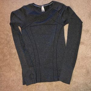 IVIVVAAAAAA long sleeve